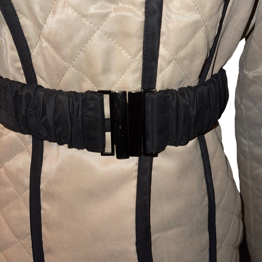 Ryu 3/4 Length Coat Women’s Size Small Belted Black and Cream - Picture 6 of 9